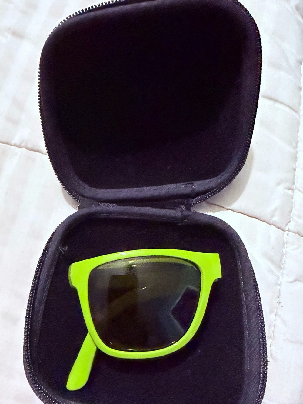 Burberry Neon Lime Green Men's Sunglasses with Brown Lenses - Picture 5 of 6